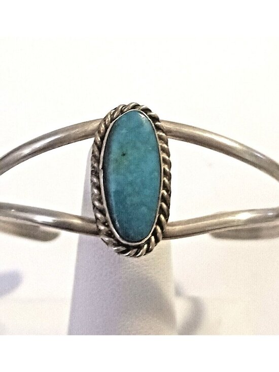 Navajo Vintage Geraldine Yazzie Turquoise Sterling Cuff (1551) - Picture 1 of 6